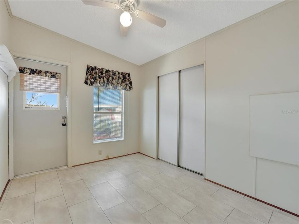 For Sale: $229,900 (3 beds, 2 baths, 1452 Square Feet)