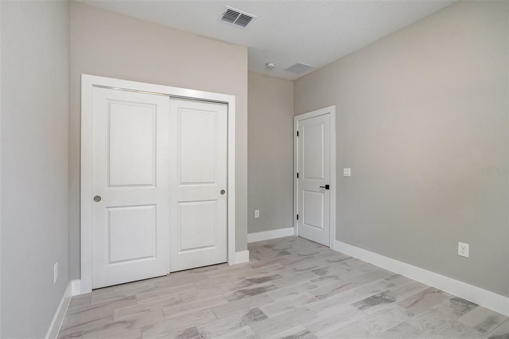 Activo con contrato: $345,000 (3 camas, 2 baños, 1543 Pies cuadrados)