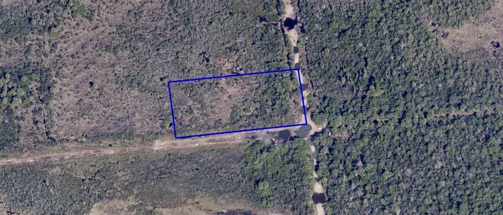 En Venta: $15,000 (1.05 acres)