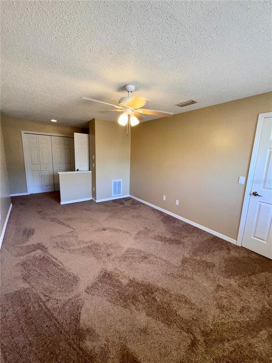 For Rent: $1,550 (1 beds, 1 baths, 1147 Square Feet)