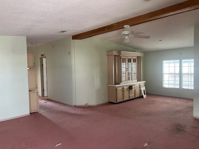 For Sale: $170,000 (2 beds, 2 baths, 1376 Square Feet)