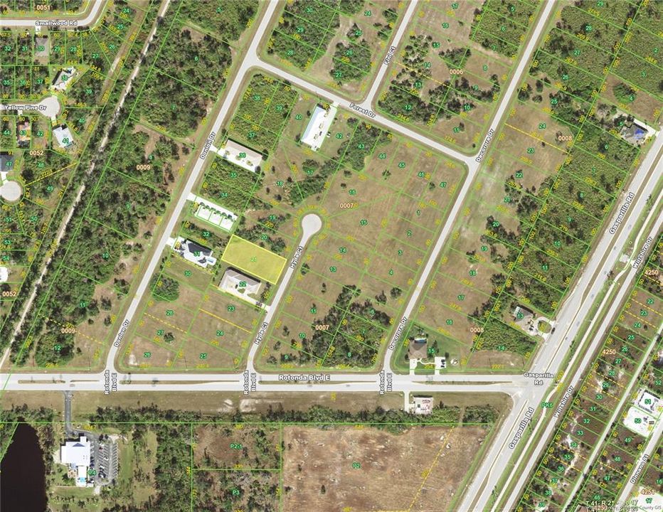 Easy access from Gasparilla Rd. and Rotonda Blvd. E.