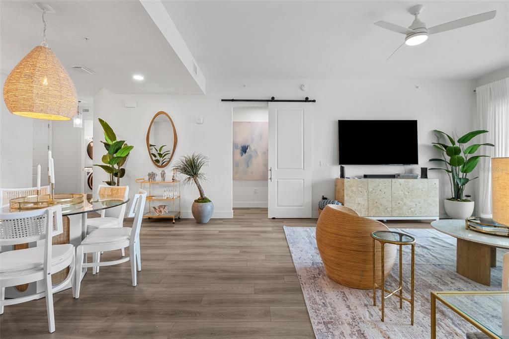 Active With Contract: $1,025,000 (3 beds, 2 baths, 1685 Square Feet)