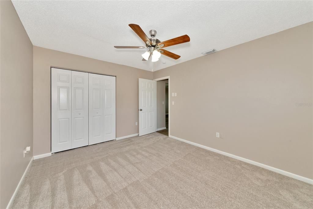 For Sale: $329,900 (3 beds, 2 baths, 1716 Square Feet)