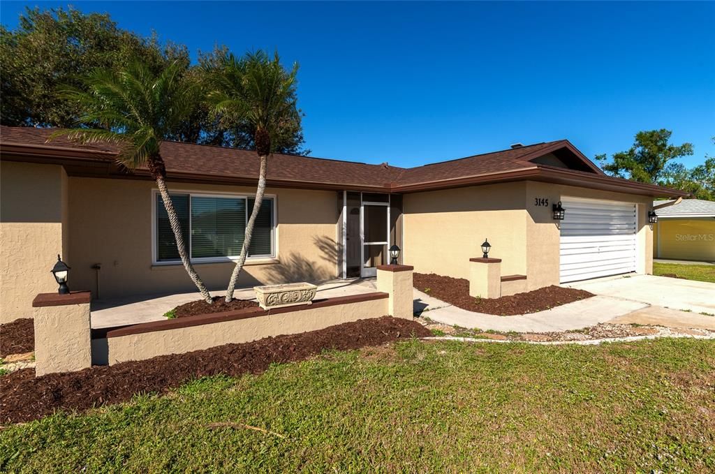 For Sale: $329,900 (3 beds, 2 baths, 1716 Square Feet)