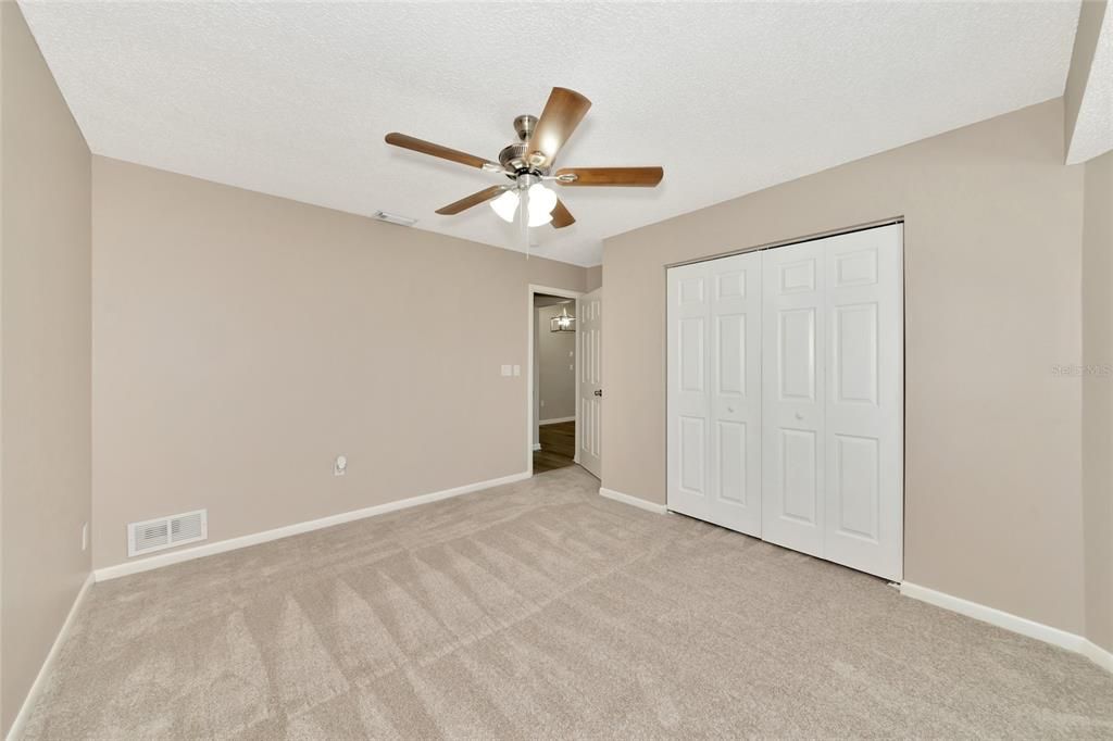 For Sale: $329,900 (3 beds, 2 baths, 1716 Square Feet)