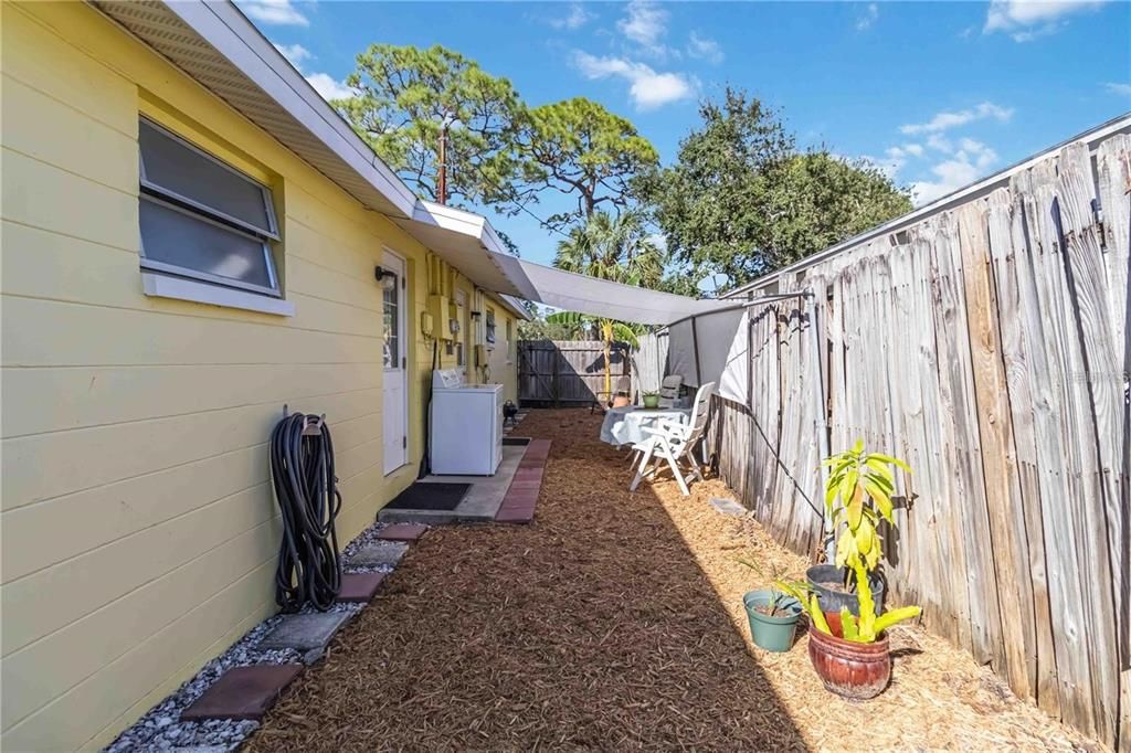 Cute little patio in the back of the house to enjoy!