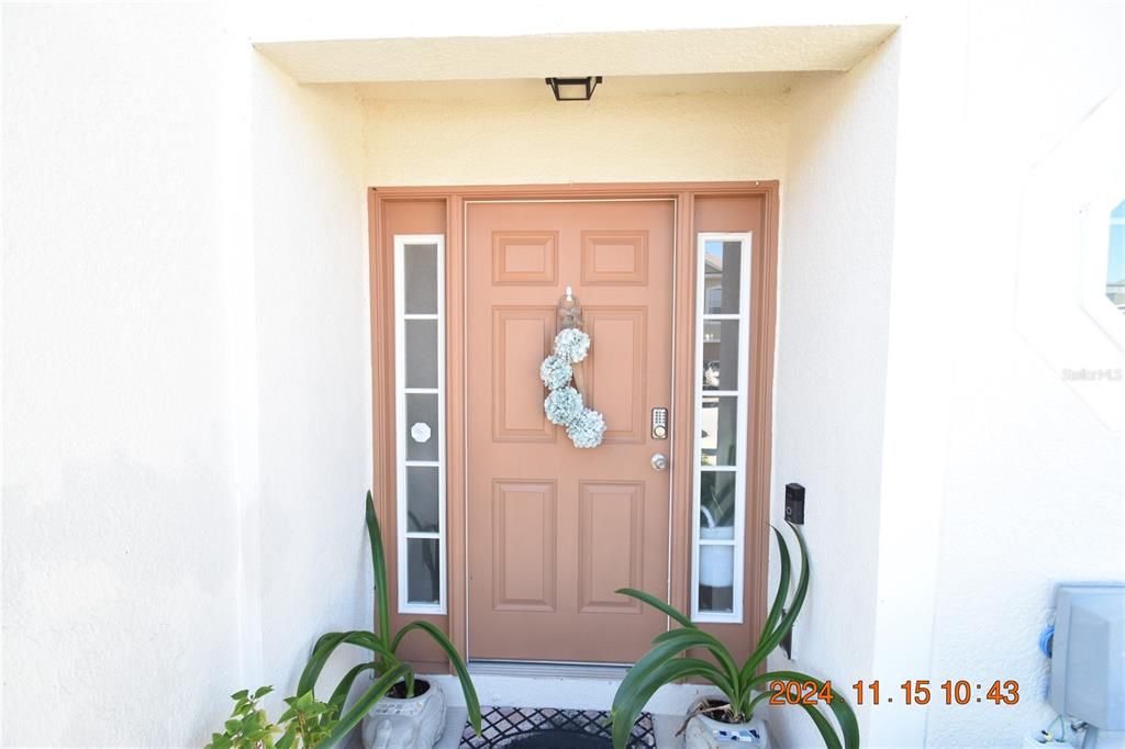 For Rent: $1,995 (3 beds, 2 baths, 1771 Square Feet)