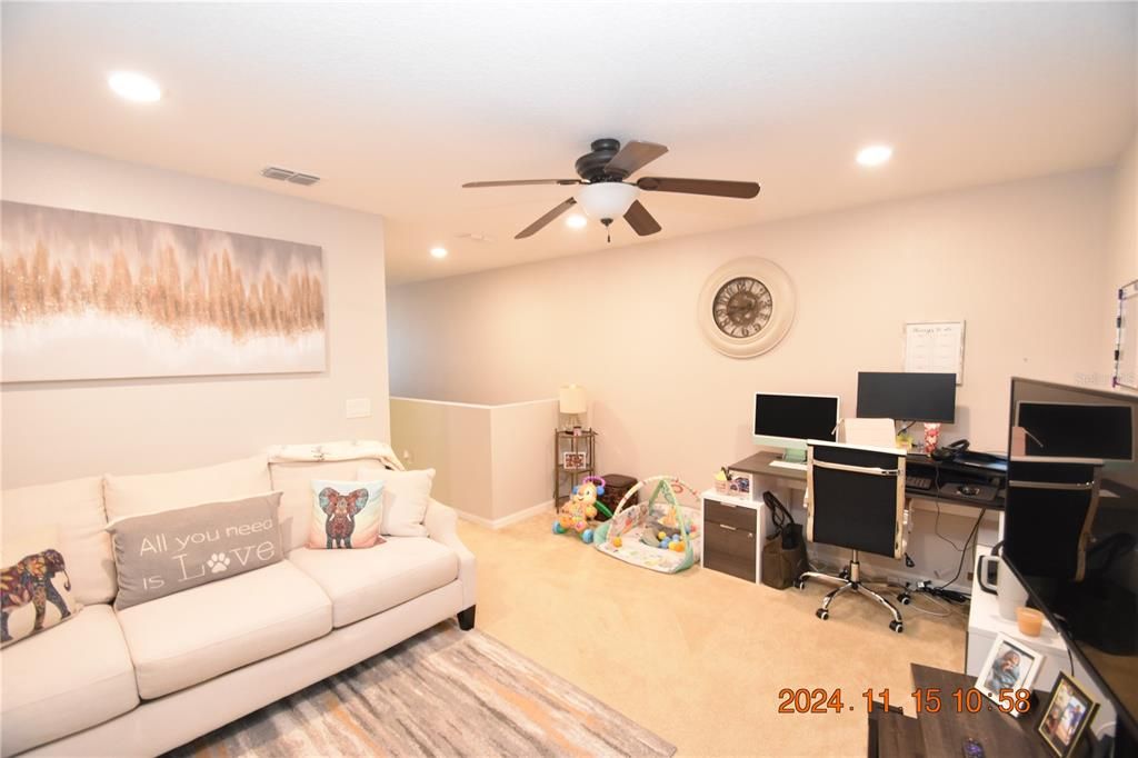 For Rent: $1,995 (3 beds, 2 baths, 1771 Square Feet)