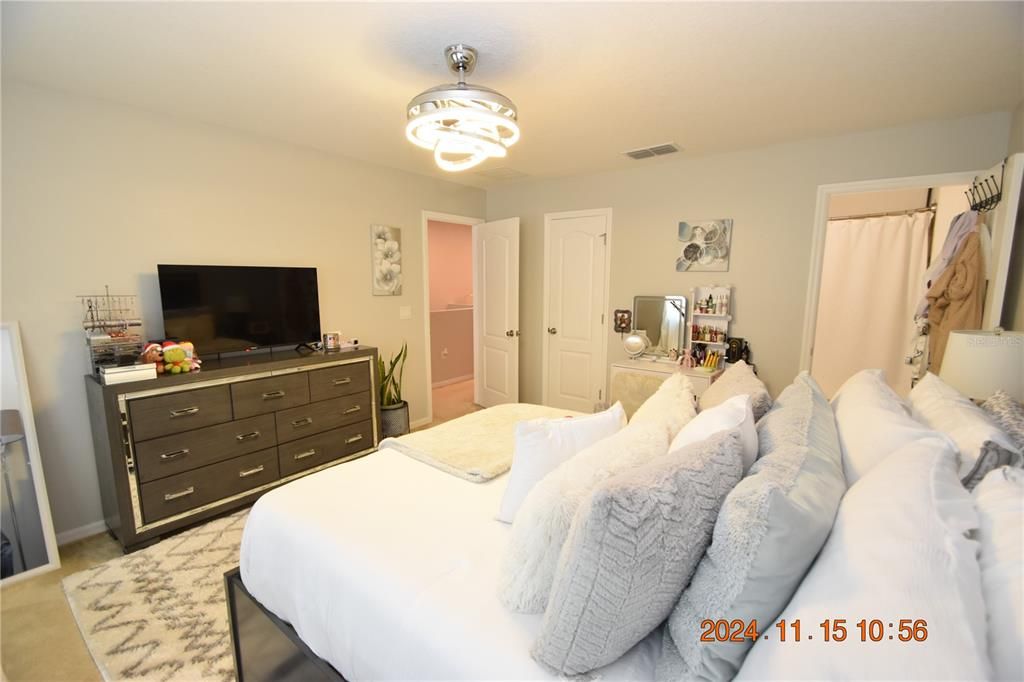 For Rent: $1,995 (3 beds, 2 baths, 1771 Square Feet)