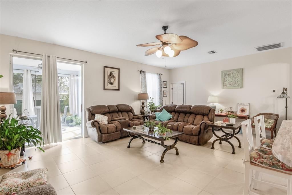 For Sale: $299,000 (3 beds, 2 baths, 2020 Square Feet)