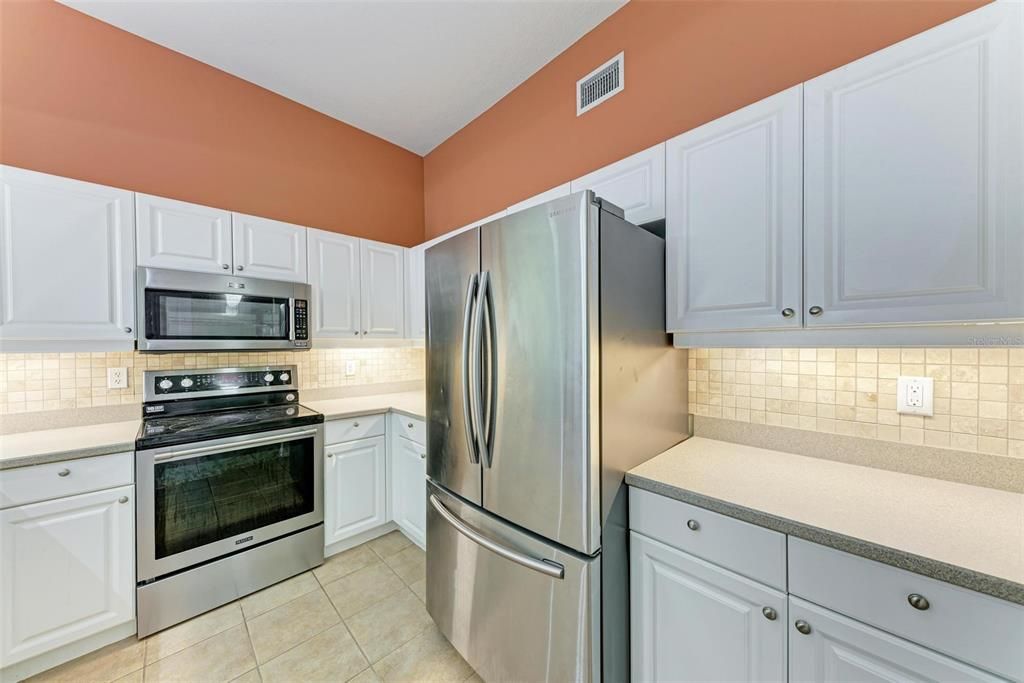 For Sale: $329,900 (3 beds, 2 baths, 1759 Square Feet)