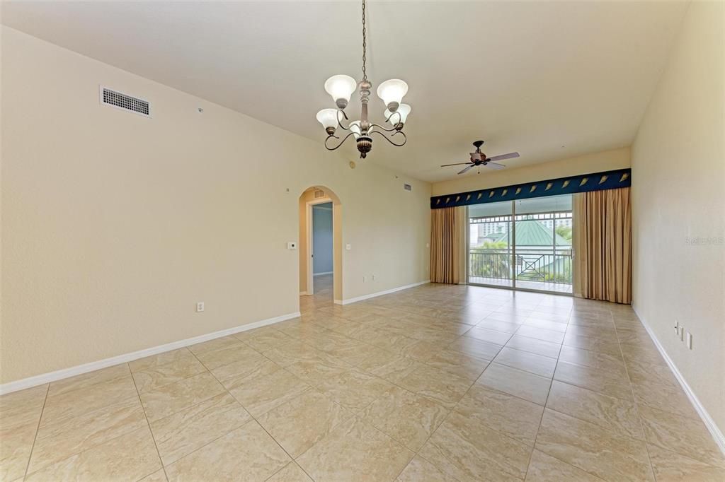 For Sale: $329,900 (3 beds, 2 baths, 1759 Square Feet)