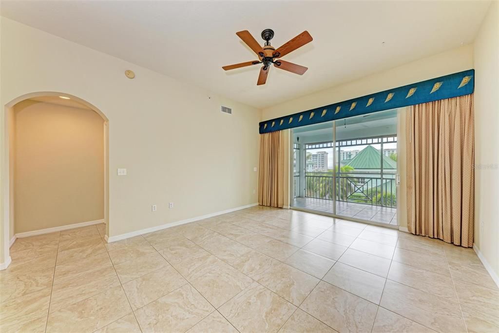 For Sale: $329,900 (3 beds, 2 baths, 1759 Square Feet)