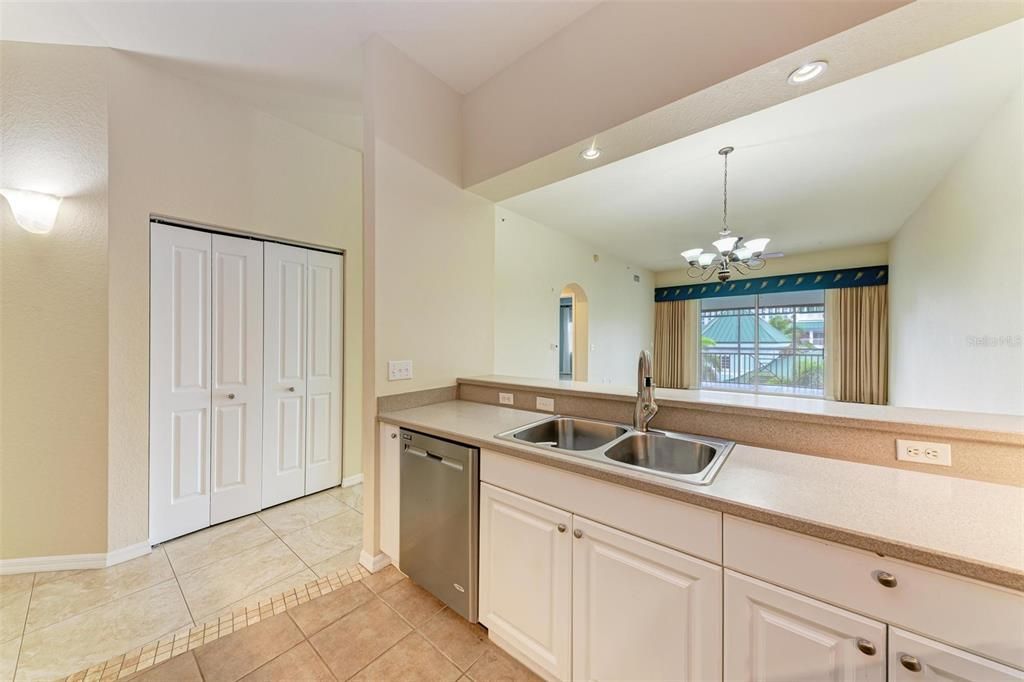 For Sale: $329,900 (3 beds, 2 baths, 1759 Square Feet)