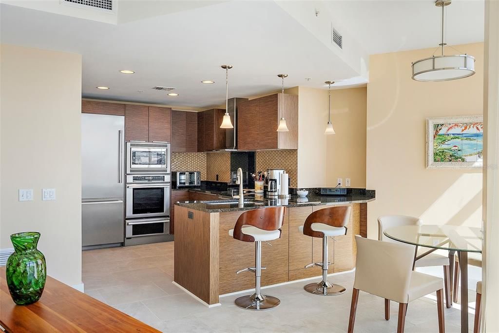 For Sale: $1,149,000 (2 beds, 2 baths, 1447 Square Feet)