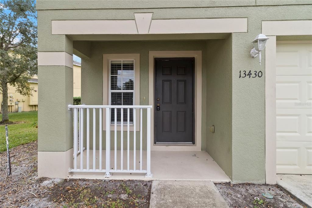 For Rent: $2,300 (3 beds, 2 baths, 1872 Square Feet)