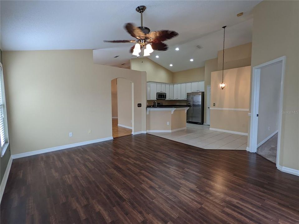 For Rent: $3,000 (4 beds, 2 baths, 1874 Square Feet)