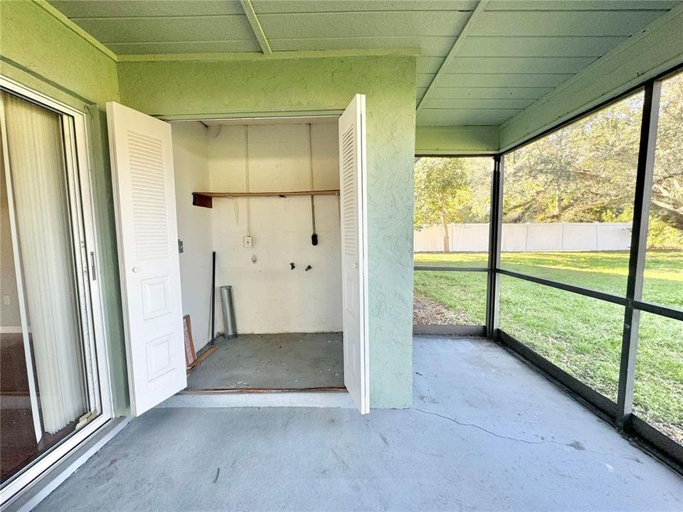 Washer/dryer hookup inside closet