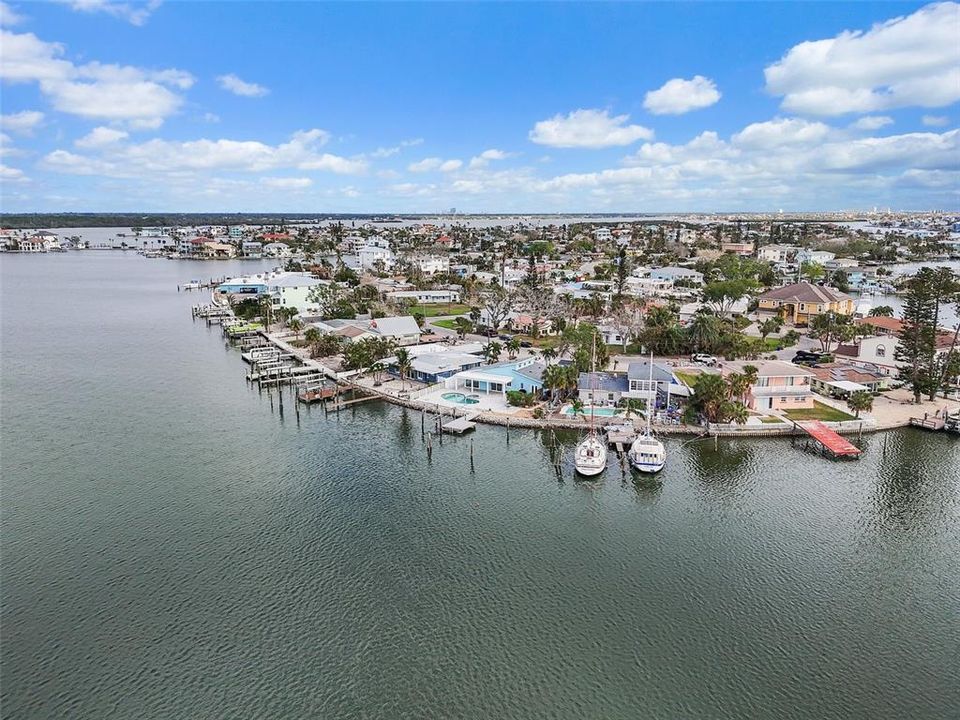 For Sale: $1,195,000 (3 beds, 2 baths, 1598 Square Feet)