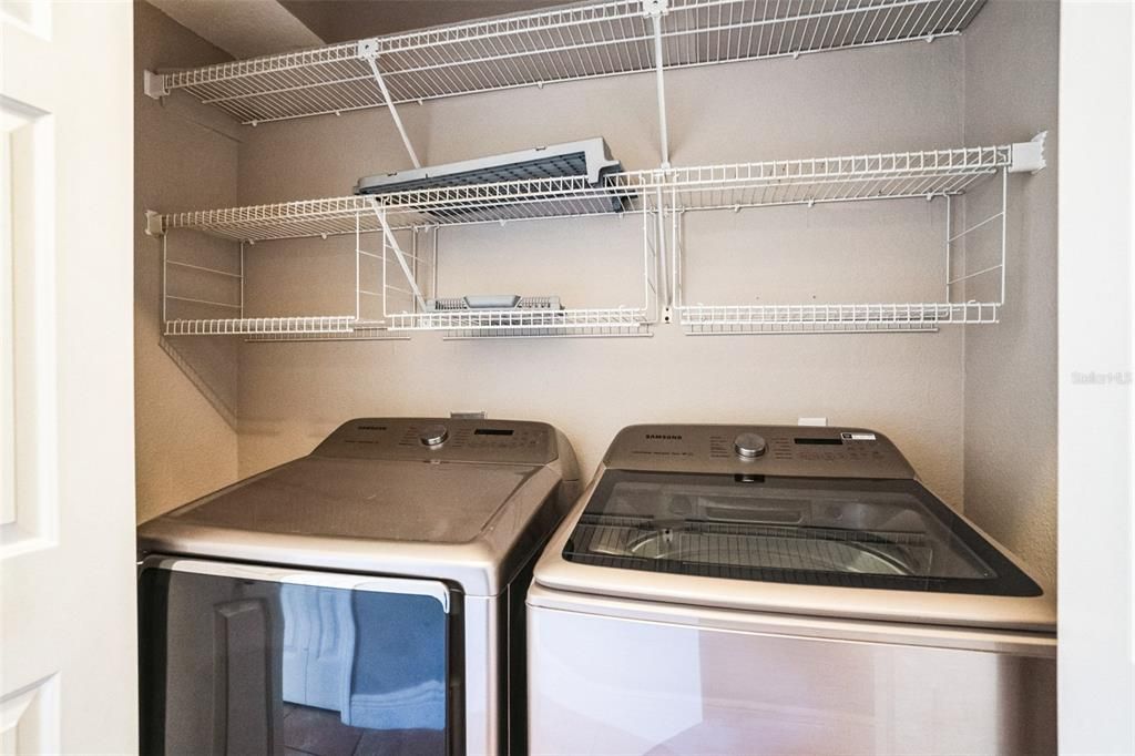 Под контрактом: $349,000 (3 спален, 2 ванн, 1440 Квадратных фут)