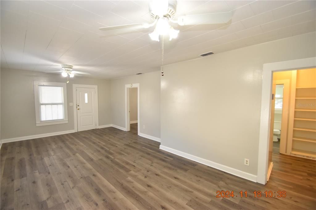 For Rent: $1,850 (2 beds, 2 baths, 1016 Square Feet)