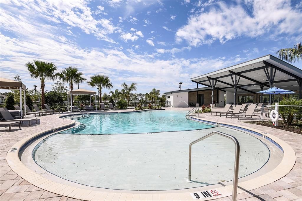 Pool Sun Deck