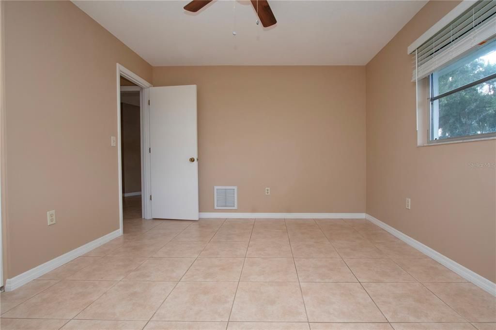 For Rent: $3,000 (3 beds, 2 baths, 1881 Square Feet)