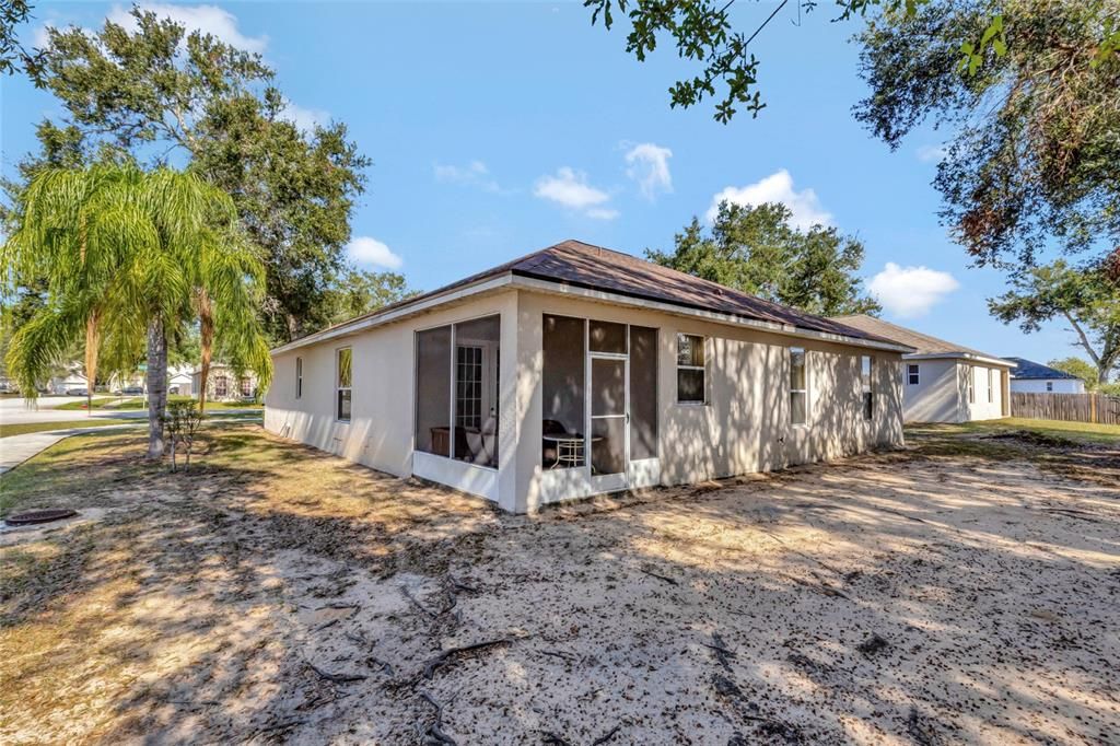 For Sale: $369,900 (4 beds, 2 baths, 1854 Square Feet)