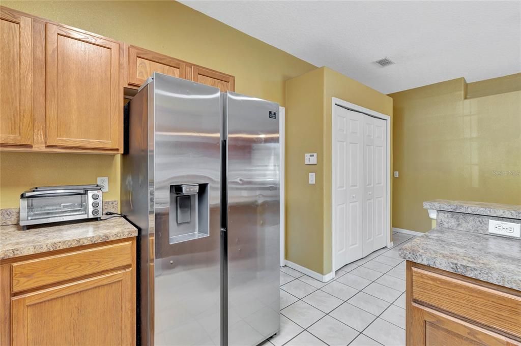 For Sale: $369,900 (4 beds, 2 baths, 1854 Square Feet)