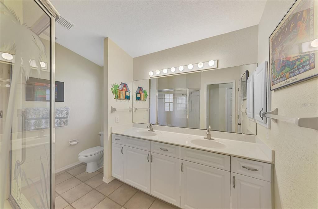 For Sale: $448,000 (3 beds, 2 baths, 1585 Square Feet)