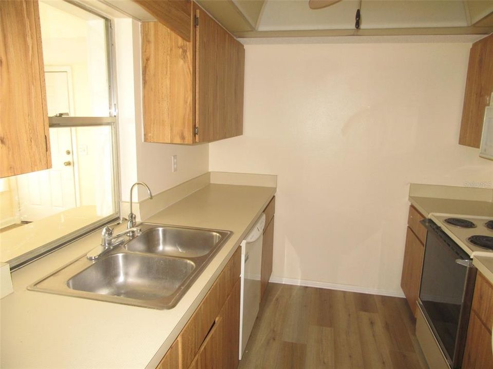 For Rent: $1,500 (2 beds, 2 baths, 1054 Square Feet)