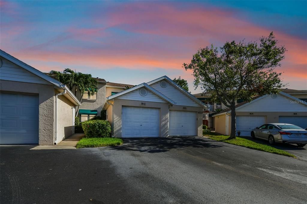 For Sale: $410,000 (3 beds, 2 baths, 1450 Square Feet)