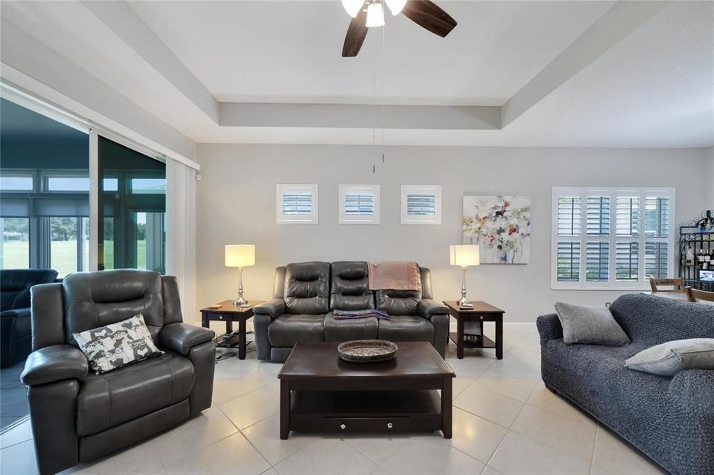 For Sale: $372,000 (2 beds, 2 baths, 1754 Square Feet)