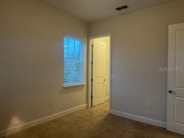 For Rent: $2,840 (3 beds, 2 baths, 1944 Square Feet)