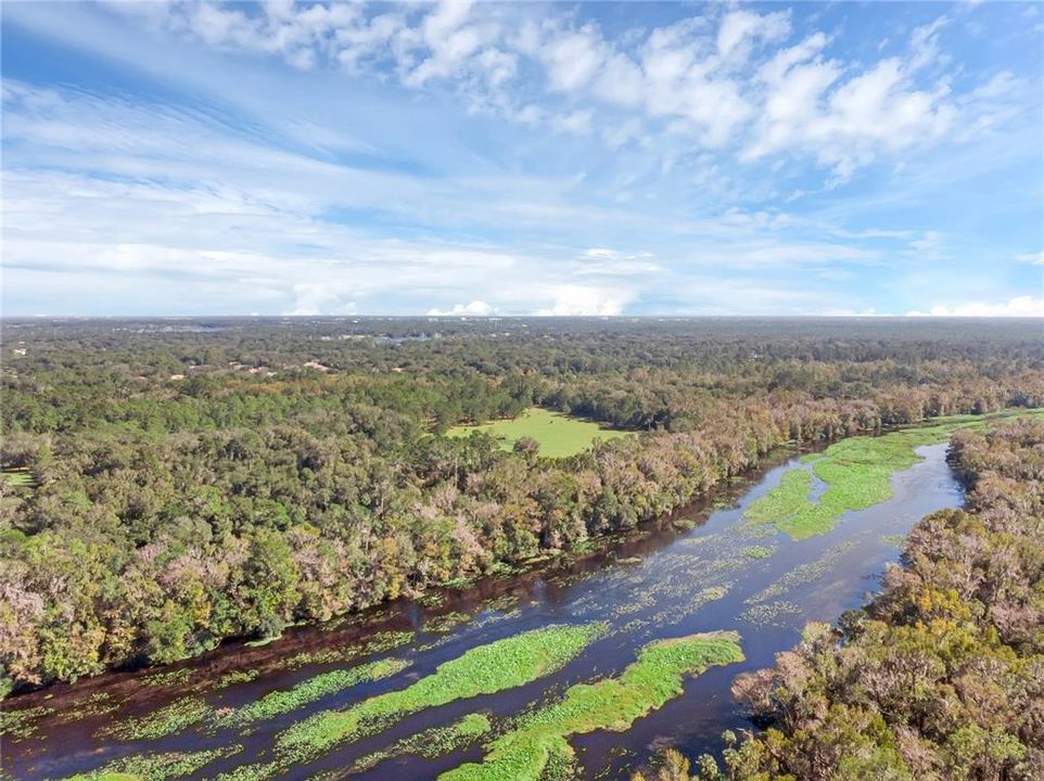 На продажу: $600,000 (5.46 acres)