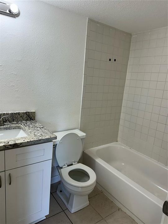 For Rent: $1,595 (1 beds, 1 baths, 800 Square Feet)