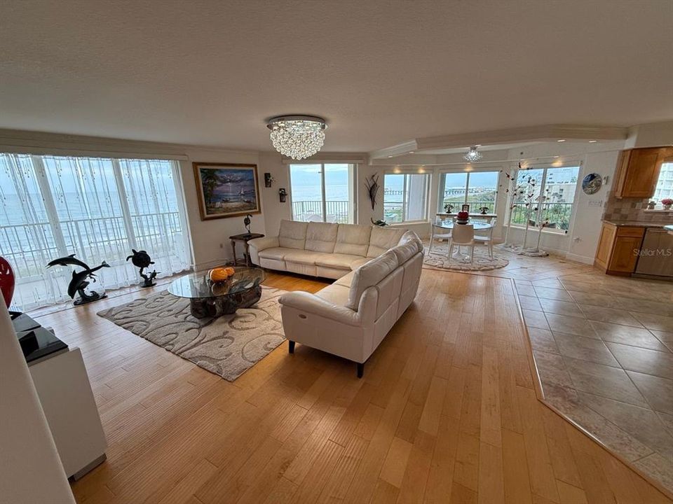 Family Room with dinning area