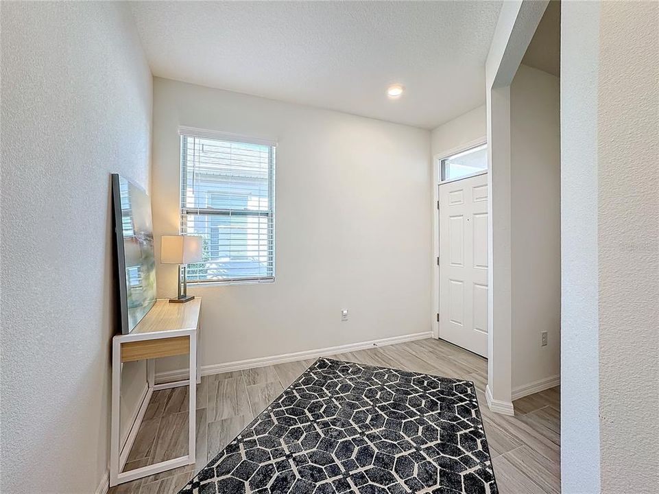 For Sale: $350,000 (2 beds, 2 baths, 1608 Square Feet)