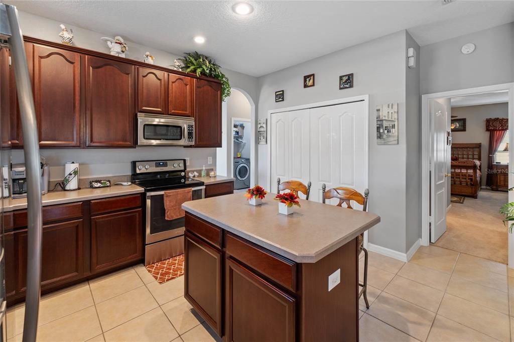 For Sale: $430,000 (4 beds, 2 baths, 1955 Square Feet)