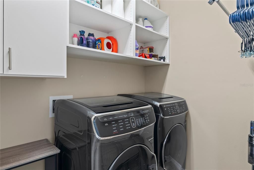 LAUNDRY ROOM!