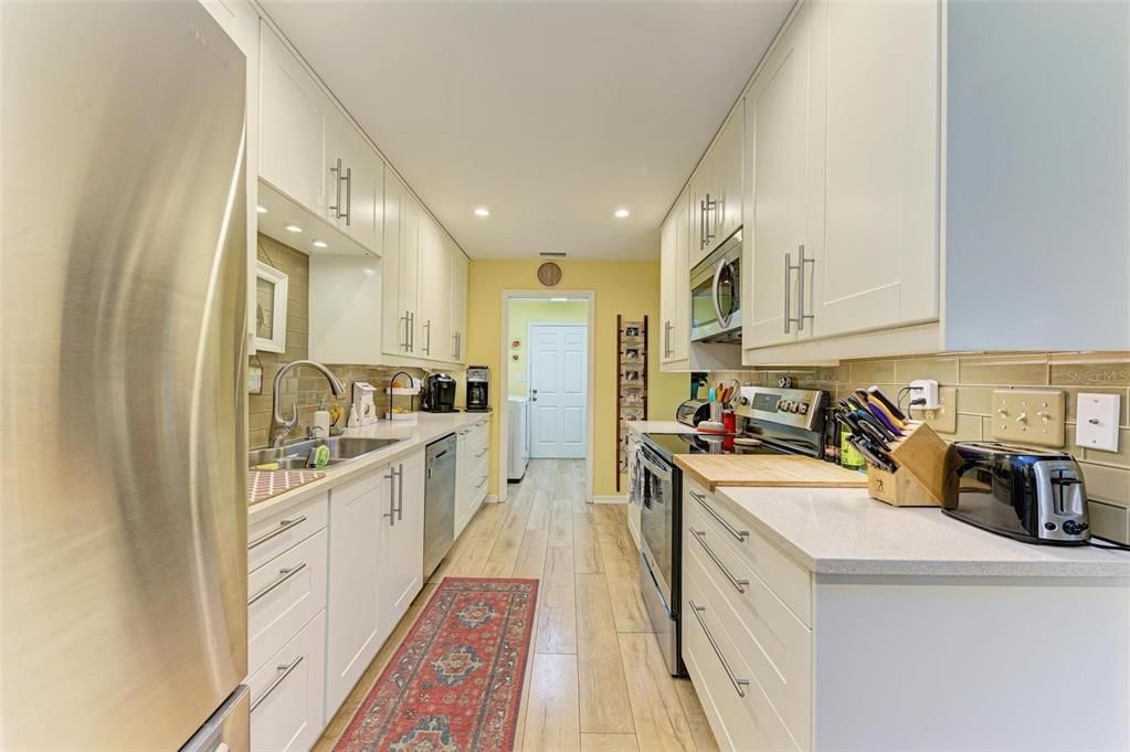 For Sale: $375,000 (2 beds, 2 baths, 1456 Square Feet)