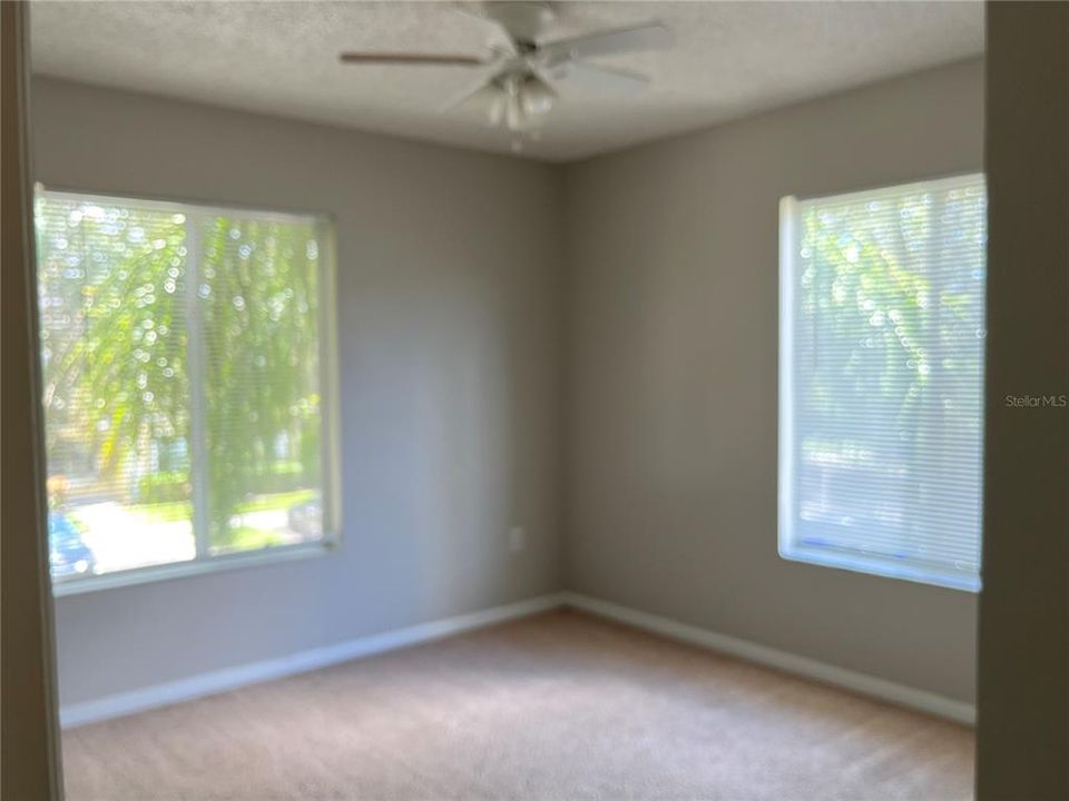 For Rent: $1,750 (3 beds, 2 baths, 1408 Square Feet)