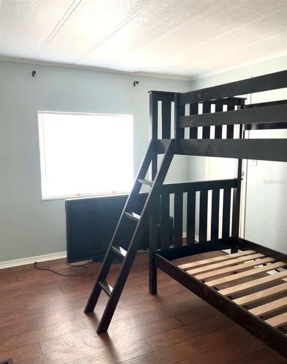 For Sale: $1,800,000 (2 beds, 2 baths, 1099 Square Feet)