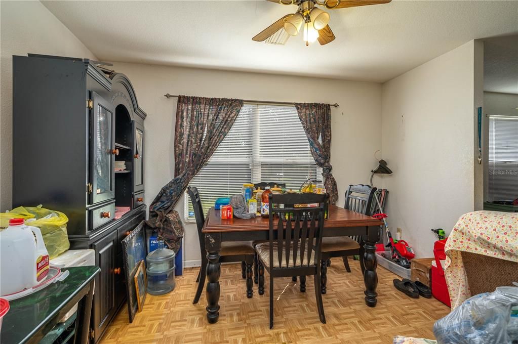 For Sale: $99,000 (2 beds, 1 baths, 1000 Square Feet)