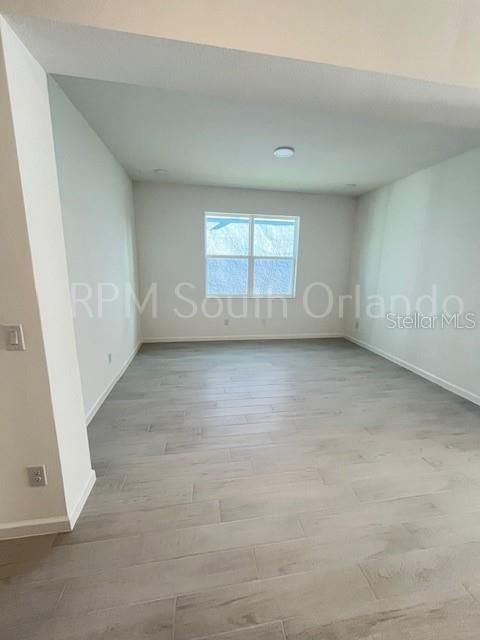 For Rent: $2,800 (3 beds, 3 baths, 2103 Square Feet)