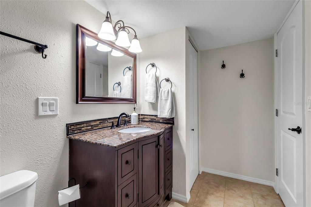 For Sale: $239,990 (2 beds, 2 baths, 1178 Square Feet)