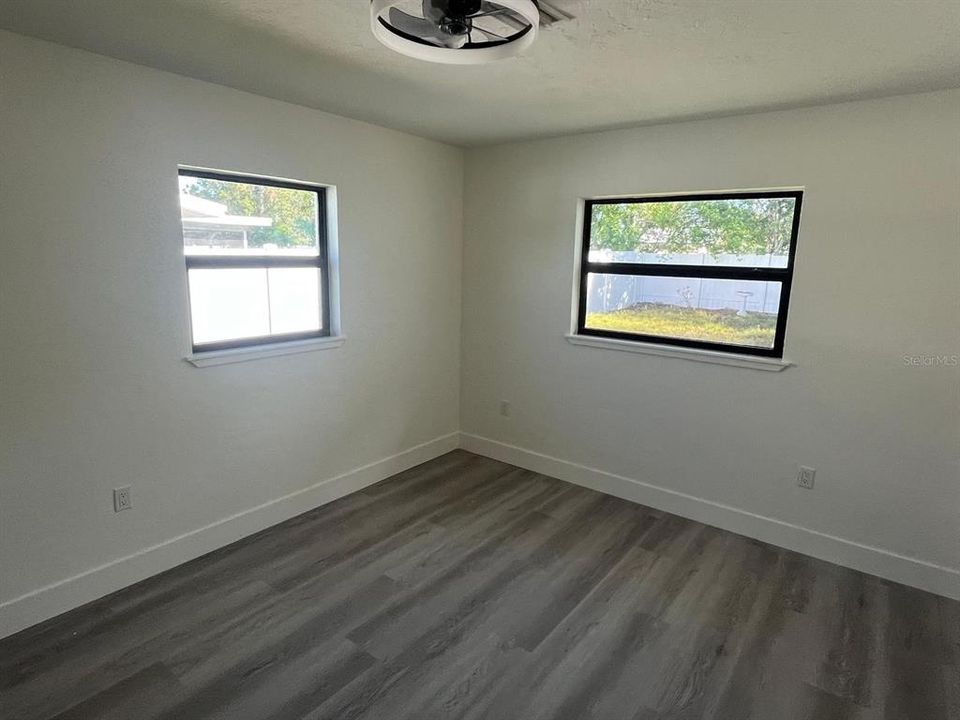 For Sale: $449,000 (3 beds, 2 baths, 1369 Square Feet)