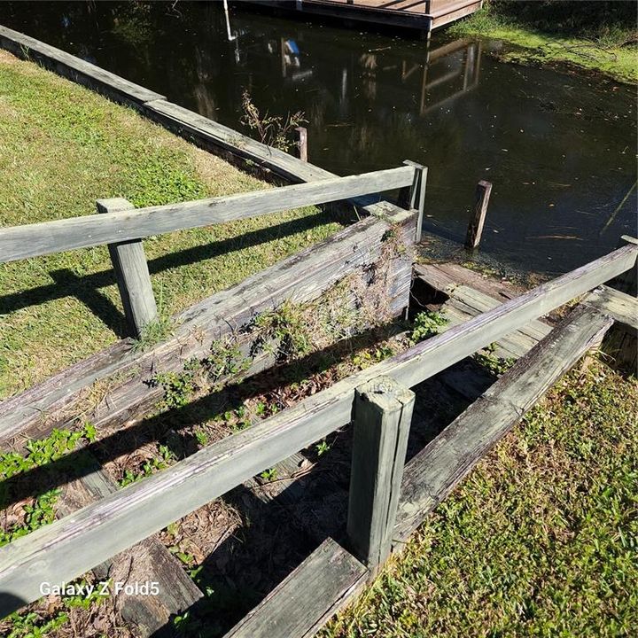 stairs to canal need to be rebuilt