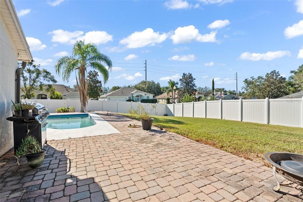 For Sale: $349,900 (3 beds, 2 baths, 1692 Square Feet)